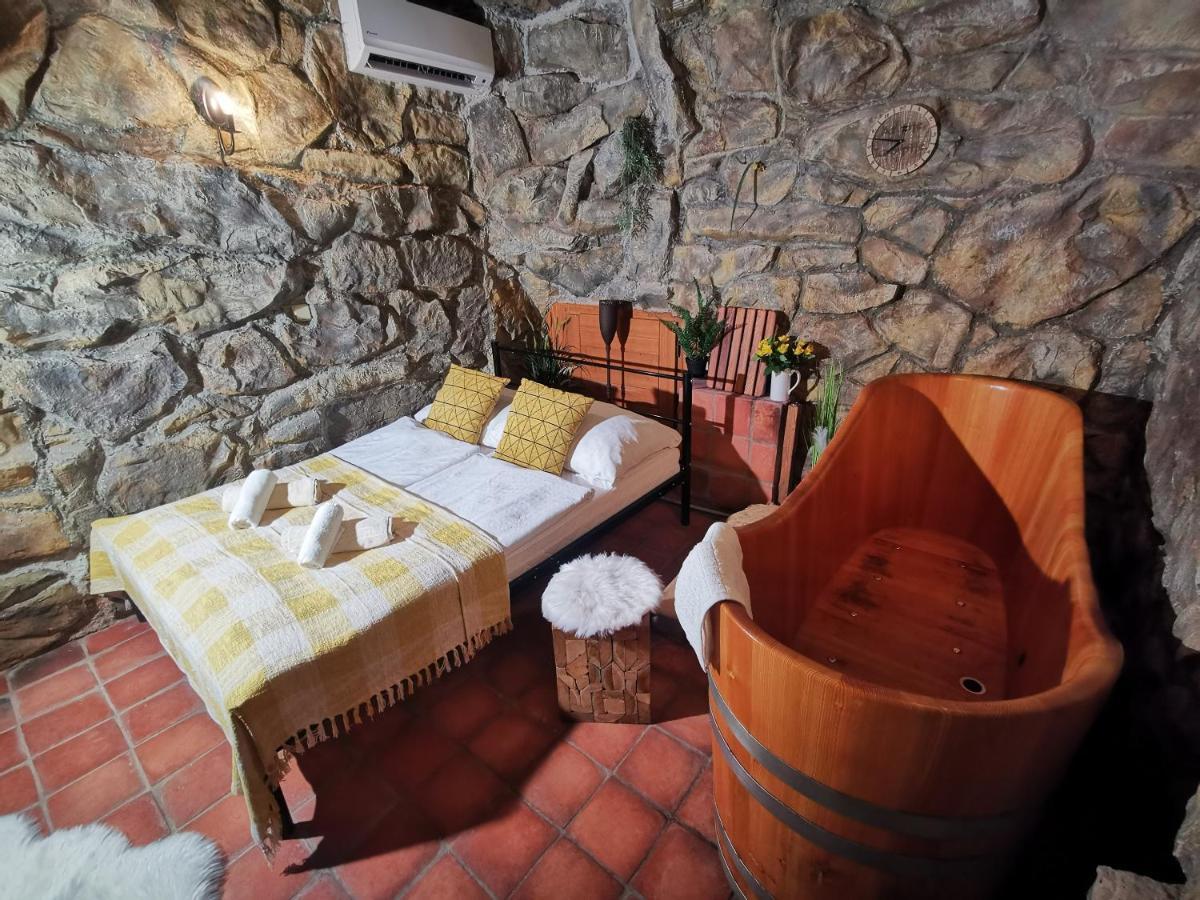 Hotel U Cisare Iii. Mělník Eksteriør billede