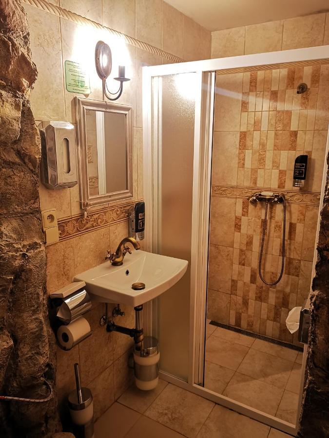 Hotel U Cisare Iii. Mělník Eksteriør billede