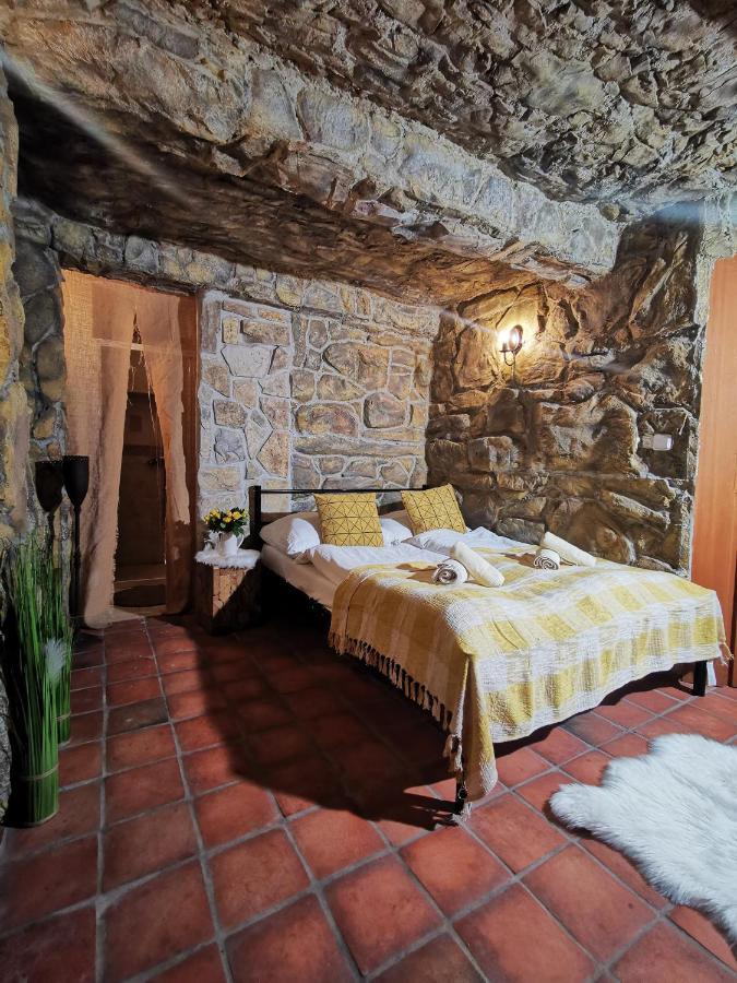 Hotel U Cisare Iii. Mělník Eksteriør billede